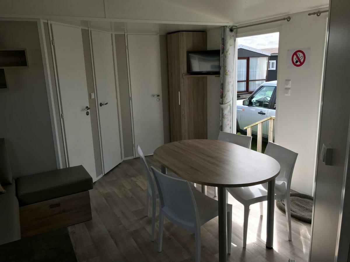 Caravan Middelkerke Hotel ภายนอก รูปภาพ