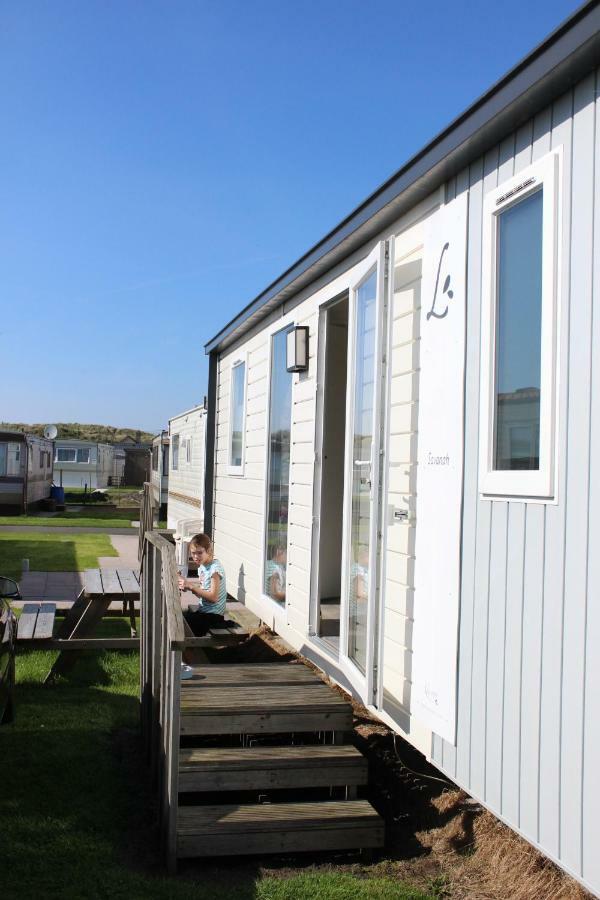 Caravan Middelkerke Hotel ภายนอก รูปภาพ