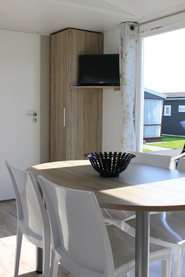 Caravan Middelkerke Hotel ภายนอก รูปภาพ