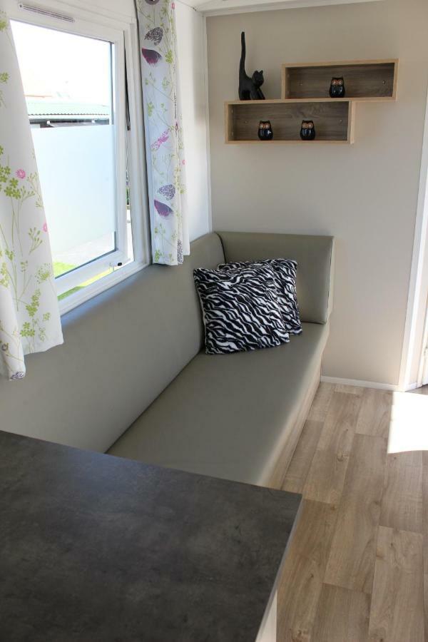 Caravan Middelkerke Hotel ภายนอก รูปภาพ