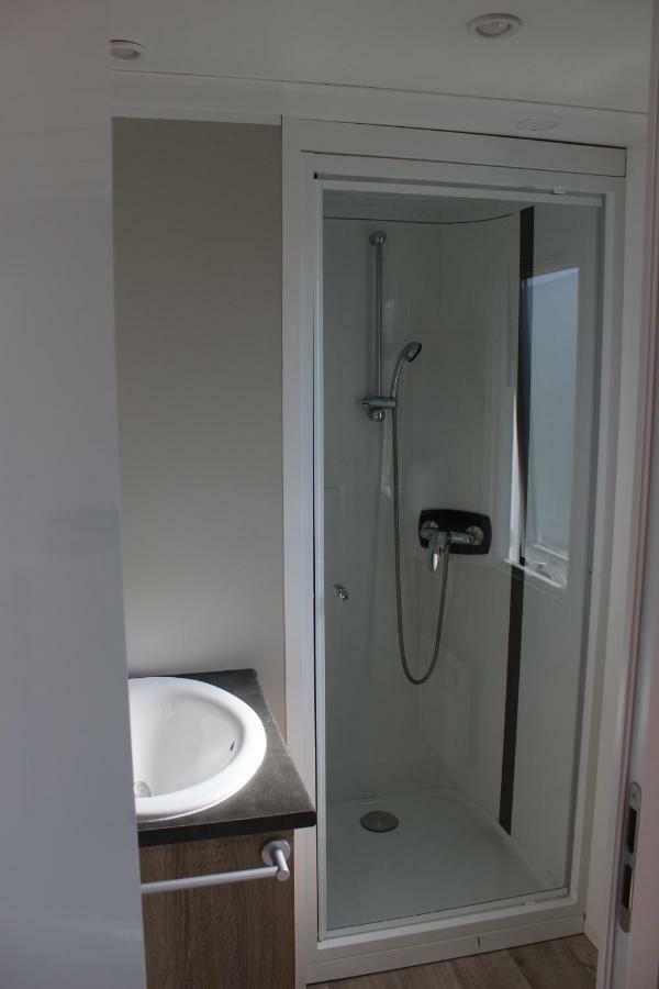 Caravan Middelkerke Hotel ภายนอก รูปภาพ